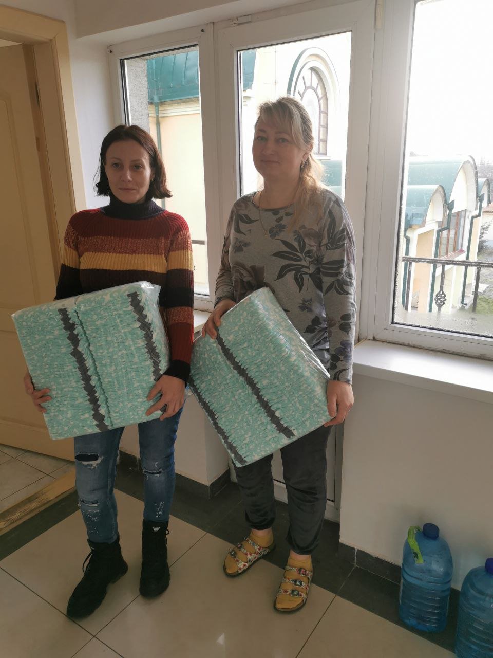 Photo 5231235751411306031 Y