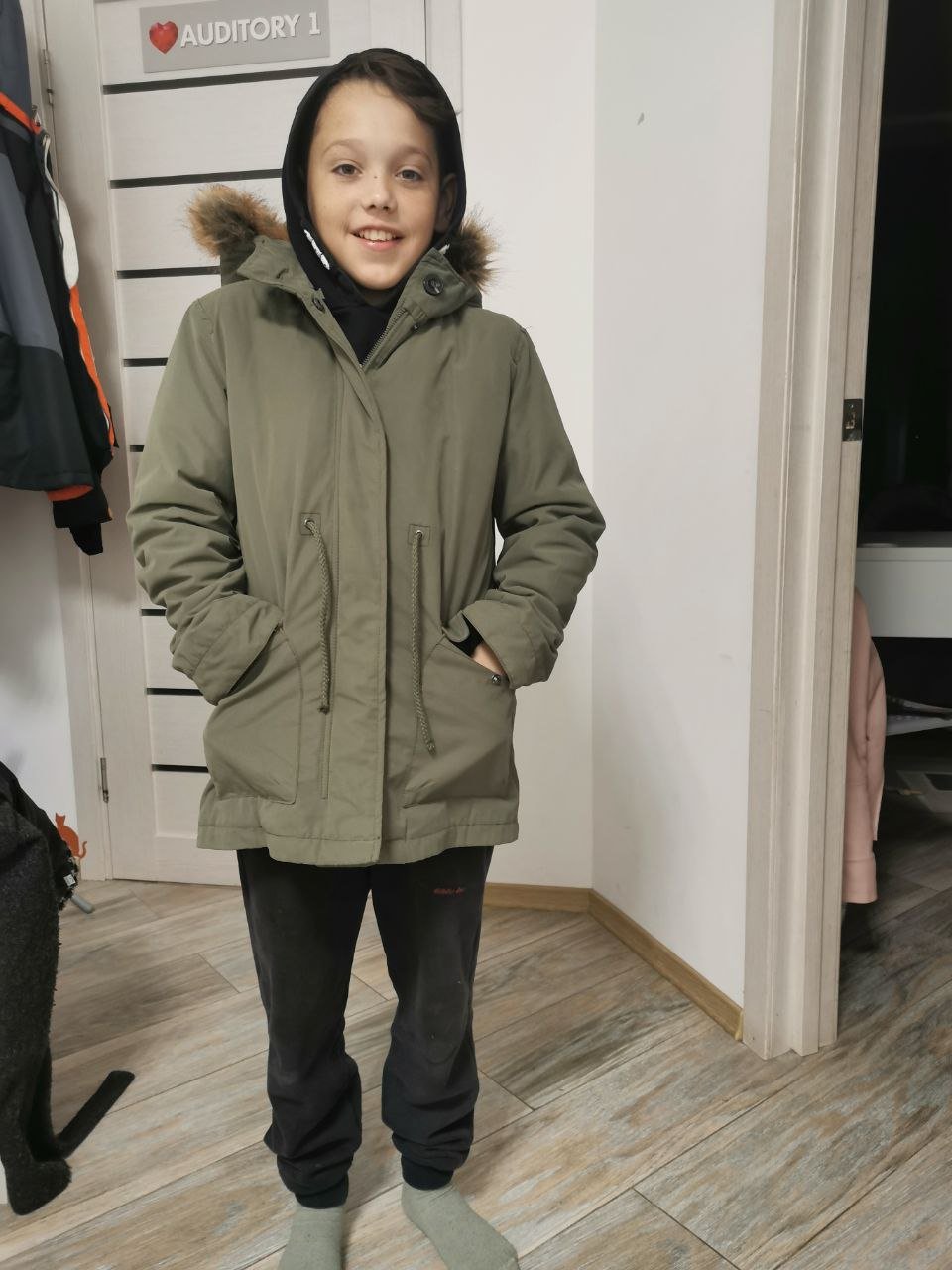 Photo 5341551806020437782 Y